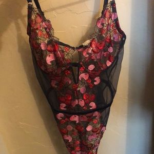 Fleur du Mal cherry bodysuit M